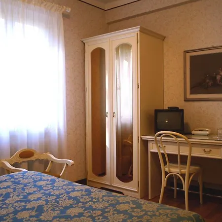 Du Parc 2* Lake Maggiore