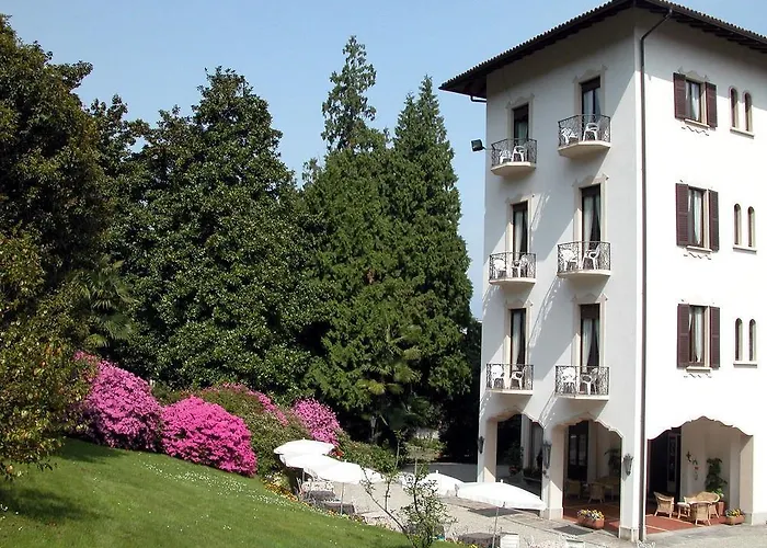 Du Parc 2* Lake Maggiore