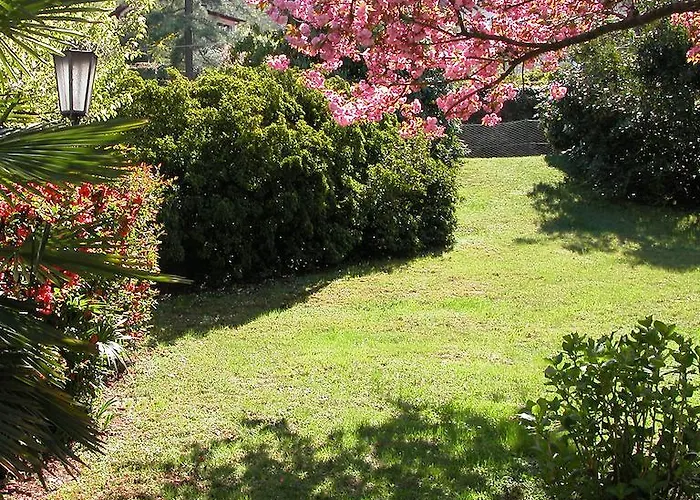 Du Parc 2* Lake Maggiore